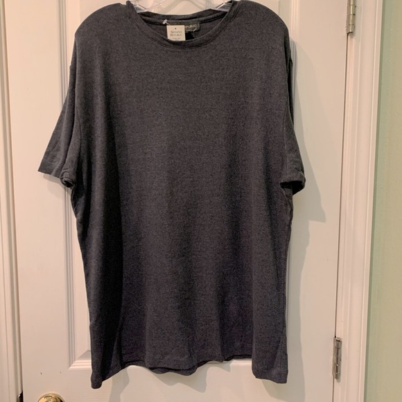 NWT Banana Republic Gray Shirt•size XL•great gift!